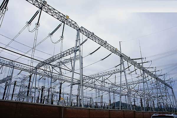 新疆天威建达线路器材公司--电力铁塔2
